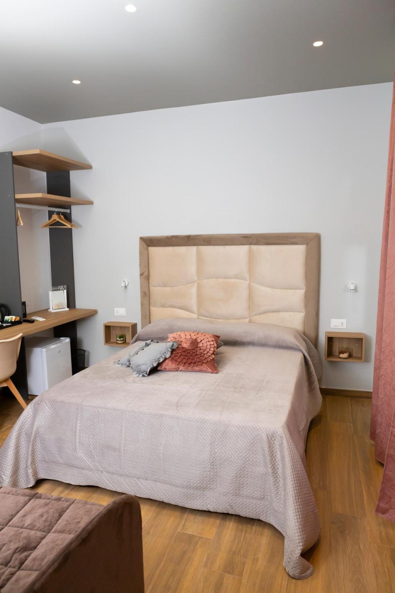 Alleria Rooms Naples Exterior photo